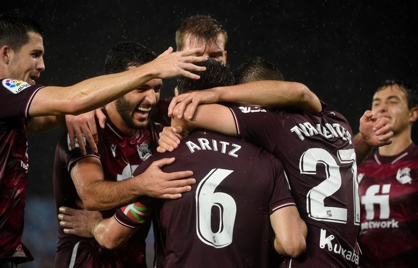 Real Sociedad líder en LaLiga con 24 puntos.