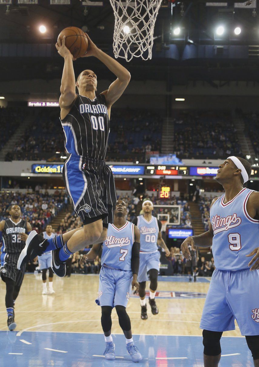 Magic frena racha de tres derrotas con triunfo sobre Kings