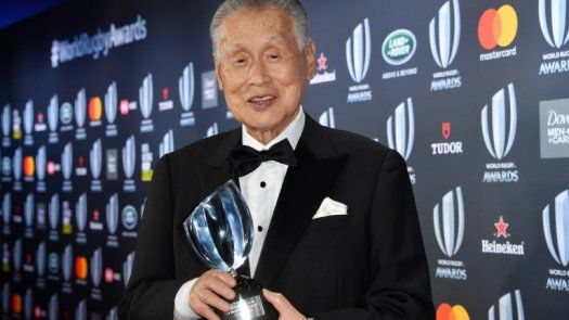 Dimite el presidente honorario de federación japonesa de rugby a meses del Mundial