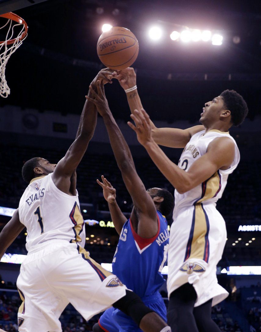 Davis sigue brillando y Pelicans aplastan a 76ers
