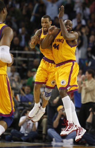 NBA: Warriors 131, Hornets 121; Ellis anota 28