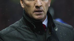 Liverpool busca respiro en la Copa de la Liga