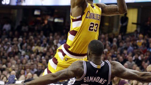 LeBron y Cavs vencen a Spurs y ganan credibilidad