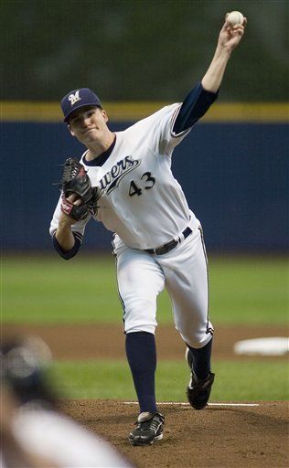 MLB: Cerveceros 10, Diamondbacks 1; Parra abanica a 8