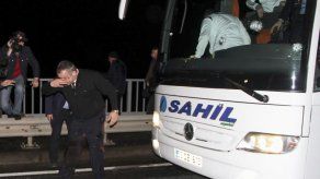 Apedrean el autobús del equipo de balonmano del Besiktas