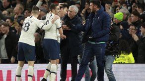 Mourinho vence a Guardiola; revive aspiraciones de Tottenham