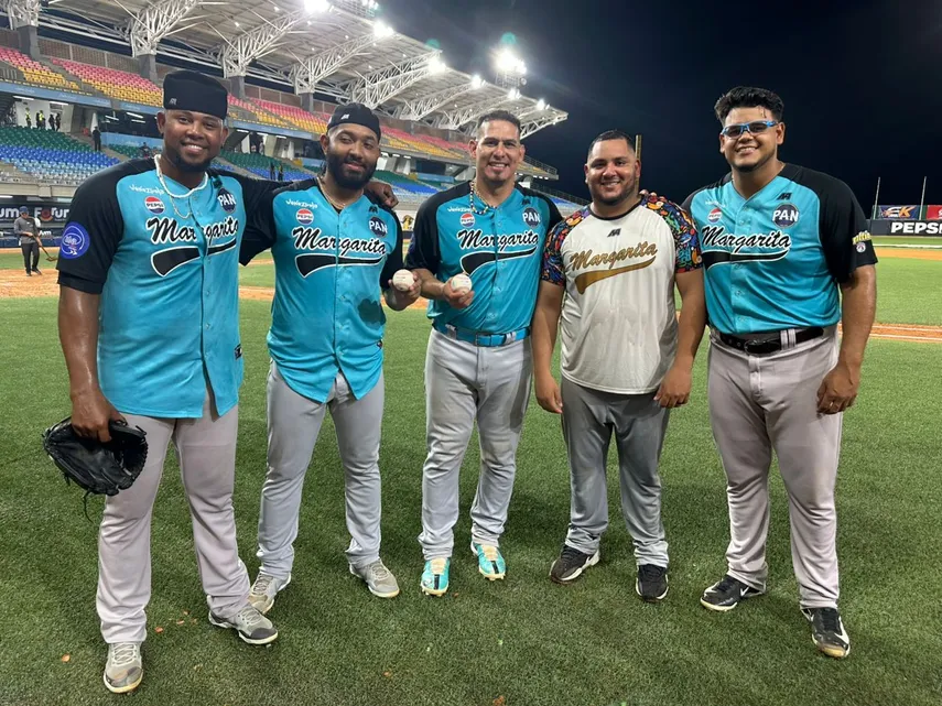 Panameño Abdiel Saldaña participe de histórico No Hit
