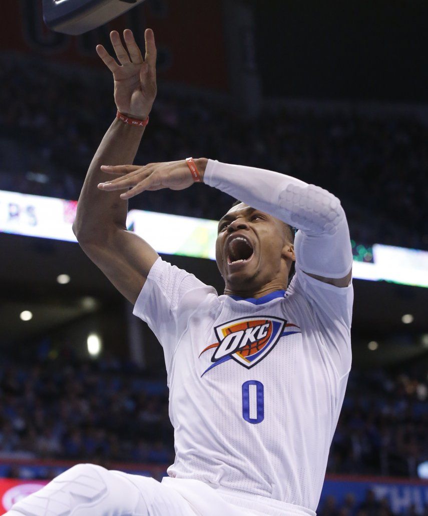 Otro triple doble de Westbrook; nuevo triunfo del Thunder