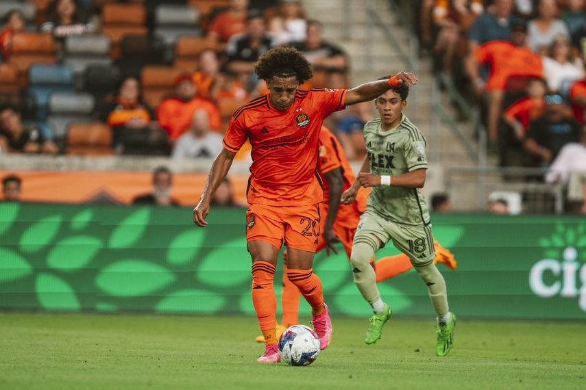 Adalberto Carrasquilla suma asistencia en la Leagues Cup