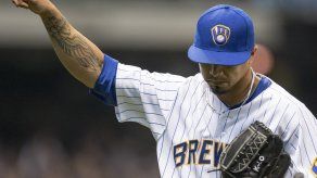 Cerveceros vencen a Piratas; Lohse poncha a nueve