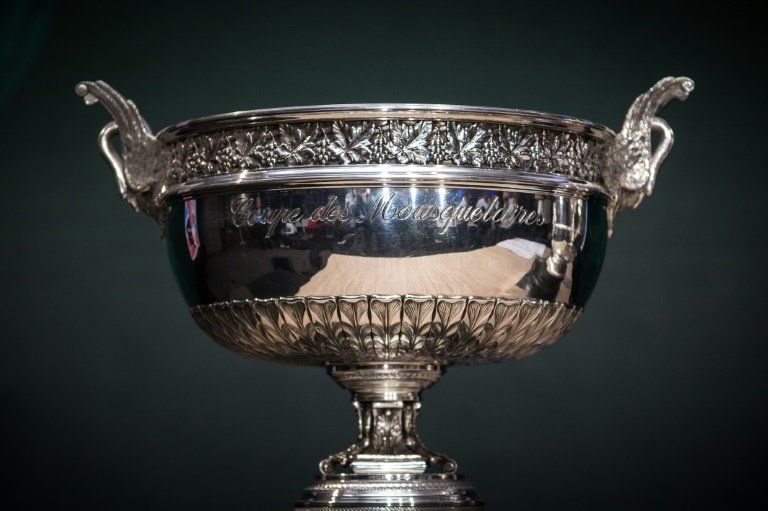 Nishikori, Raonic y Muguruza debutan en Roland Garros