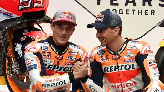 Marc Márquez vuelve a subirse a una moto tras su operación