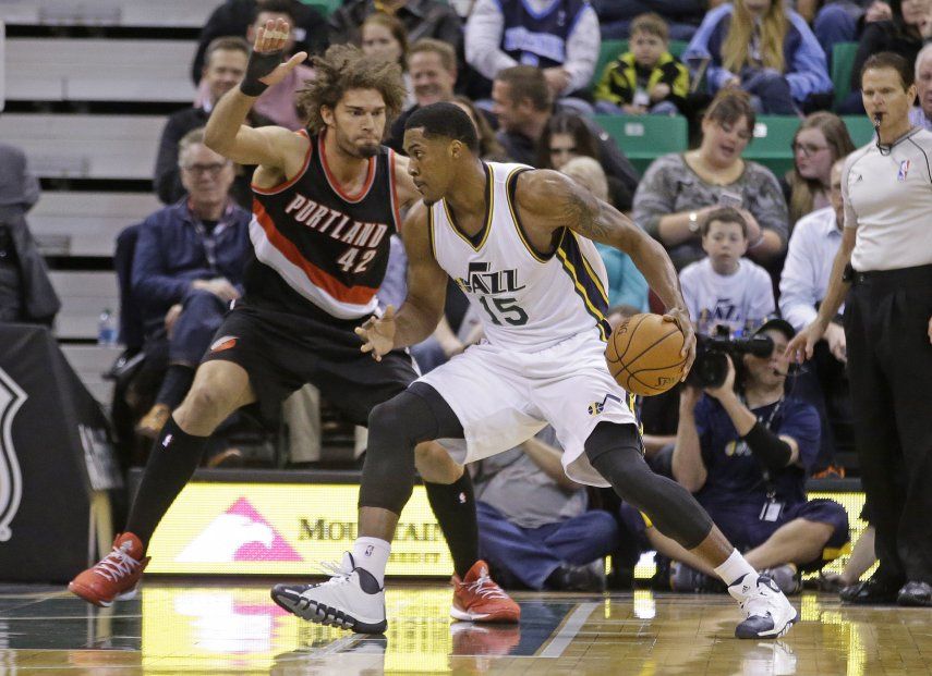 Burke anota 19 y el Jazz doblega a los Blazers