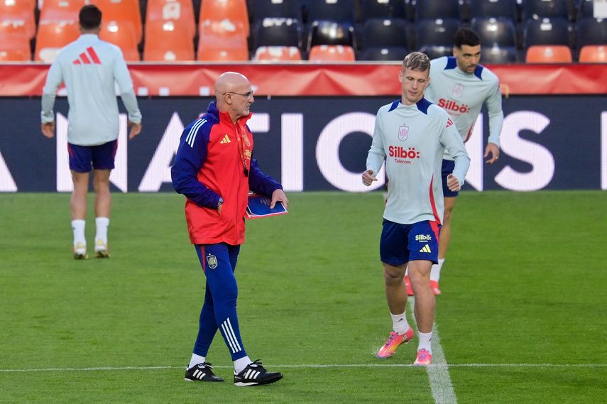 Dani Olmo es baja con la selección de España