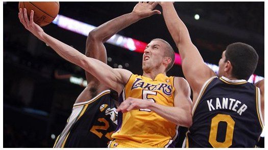 NBA: Lakers 96, Jazz 71; Lakers evitan inicio de temporada de 0-3