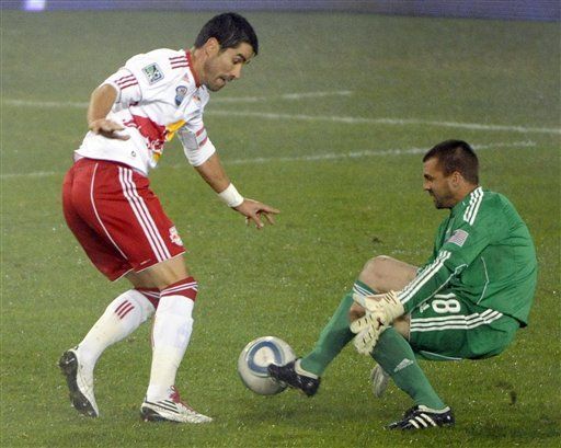 MLS: Earthquake derrota 3-1 a Red Bulls y llega a final de Este