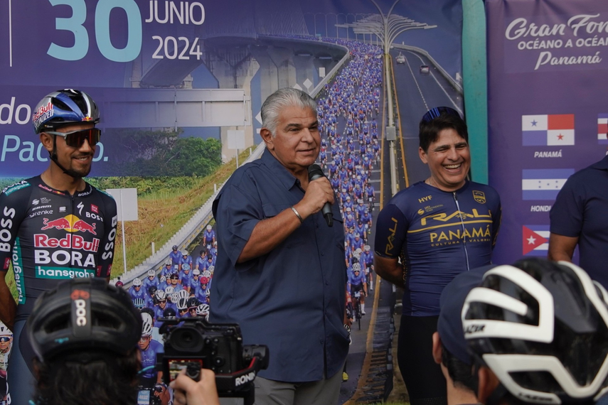 Presidente electo José Raúl Mulino dijo presente en el Gran Fondo Océano a Océano