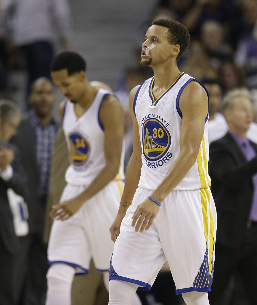 Curry anota 24 puntos en victoria de Warriors sobre Kings