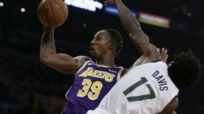 LeBron encesta 32 y Davis 21 en triunfo de Lakers sobre Jazz