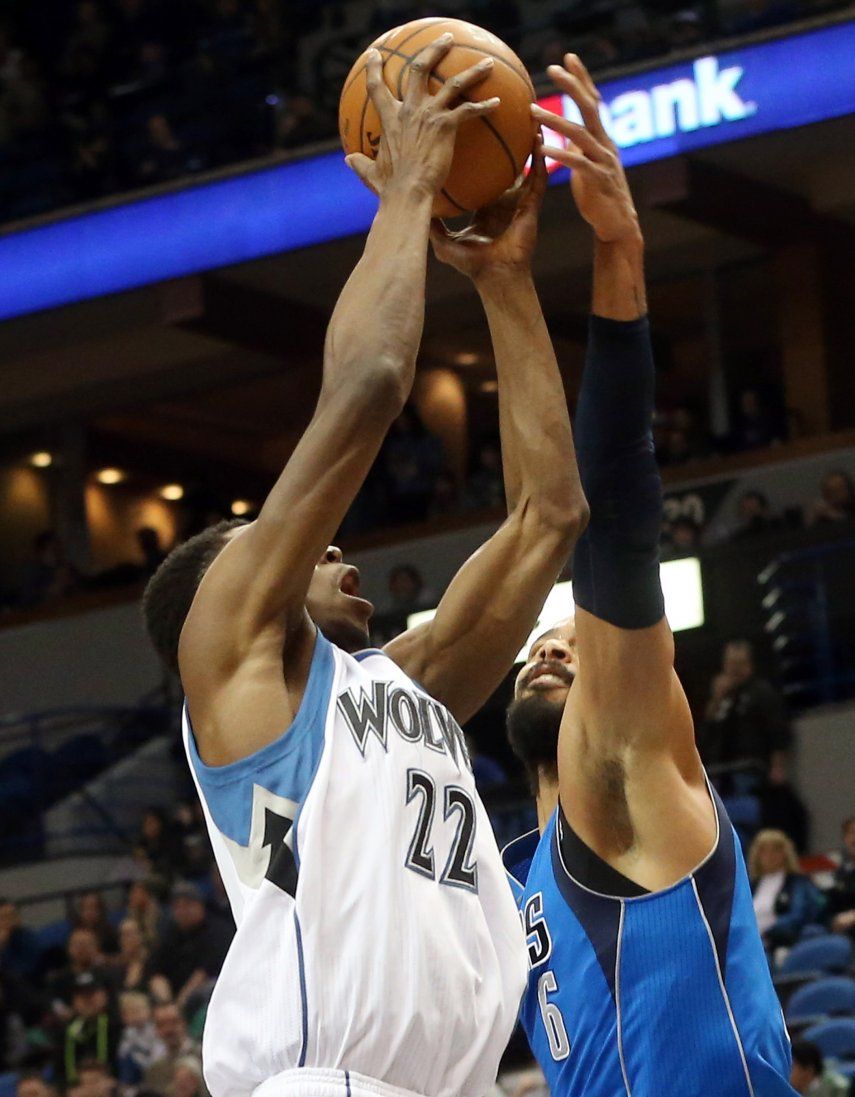 Guiados por Parsons, Mavericks superan a Timberwolves
