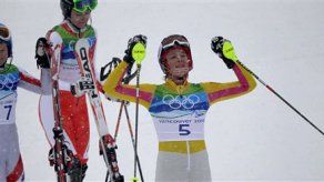 Invierno: Maria Riesch gana oro en slalom de mujeres