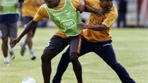 Mundial: Ecuador planteará equipo ofensivo ante Perú