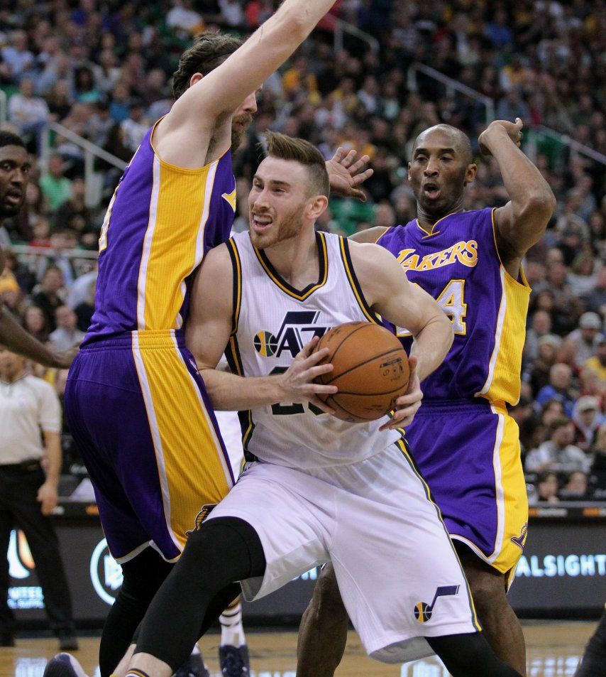 Gobert tuvo 18 puntos y el Jazz vence 109-82 a Lakers