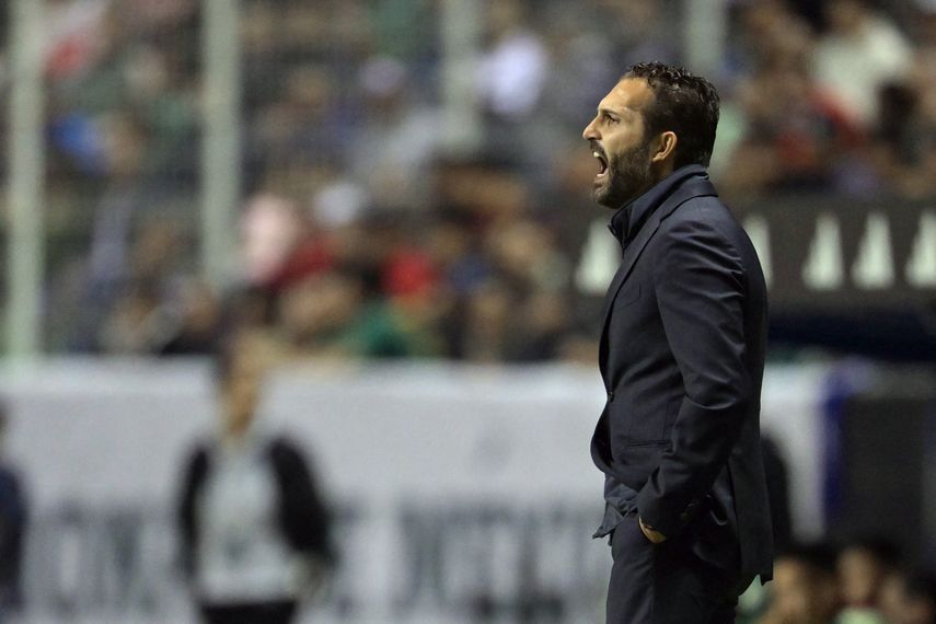 El Valencia destituye al técnico Rubén Baraja