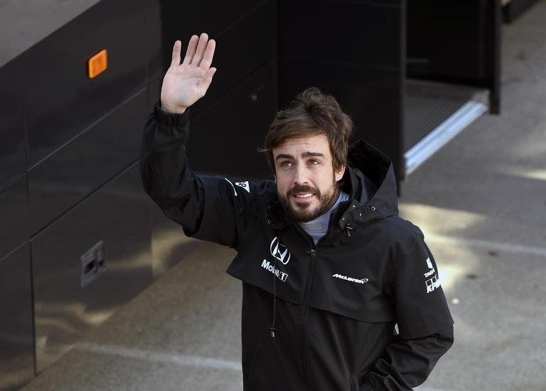Fernando Alonso afirma que pronto estará de vuelta en los circuitos