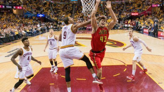 Los Cavaliers dan el segundo golpe a los Hawks en los playoffs del Este