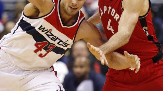 Triple de Joseph sella triunfo de Raptors ante Wizards