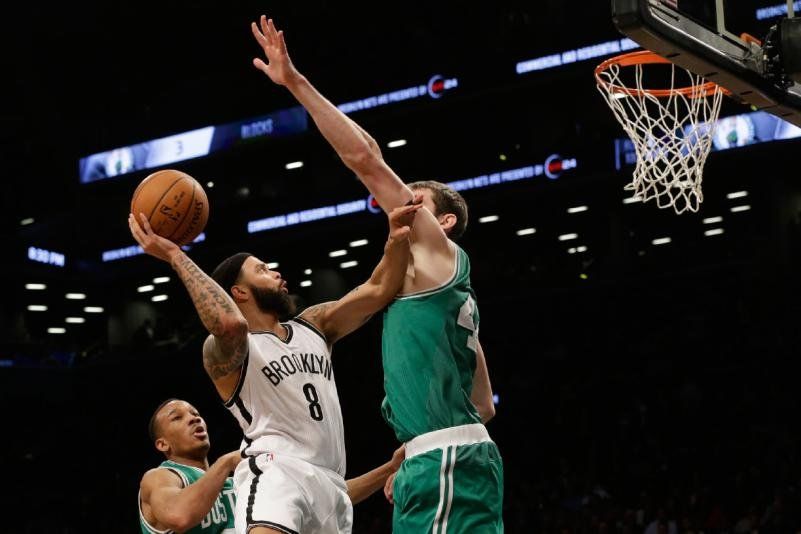 Turner logra triple doble y Celtics doblegan a Nets