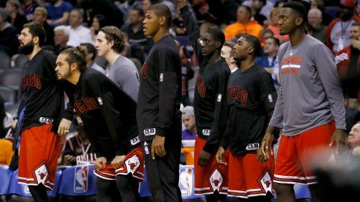 Bulls ganan 103-97 a Suns liderados por 32 puntos de Butler