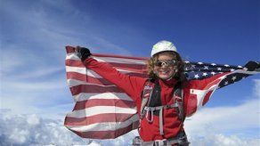 Chico de 13 años es el más joven en escalar el Everest
