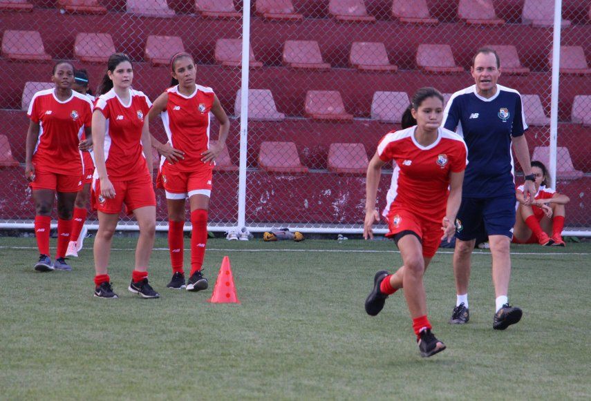 Selección Femenina retoma entrenamientos de cara al Preolímpico