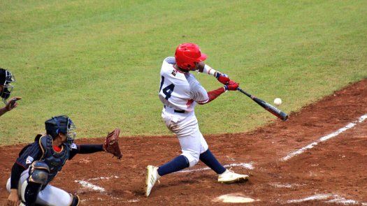 Panamá le gana a Japón y se pone a un paso de la final