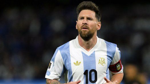 Lionel Messi le contesta a Raphinha: Siempre hablando con fútbol