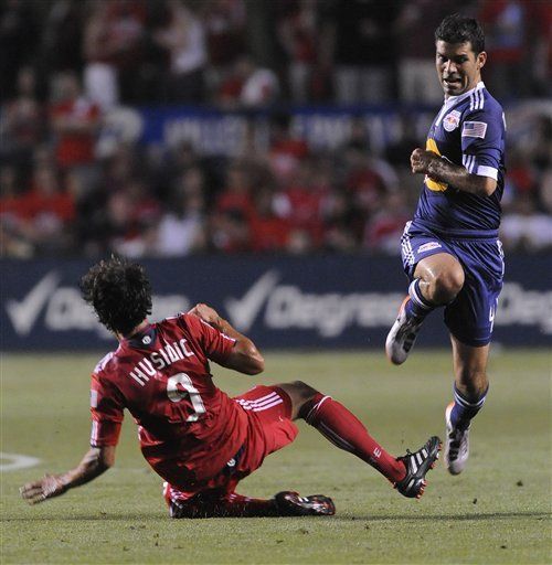 MLS: Nueva York 0, Fire 0; Márquez y Castillo debutan