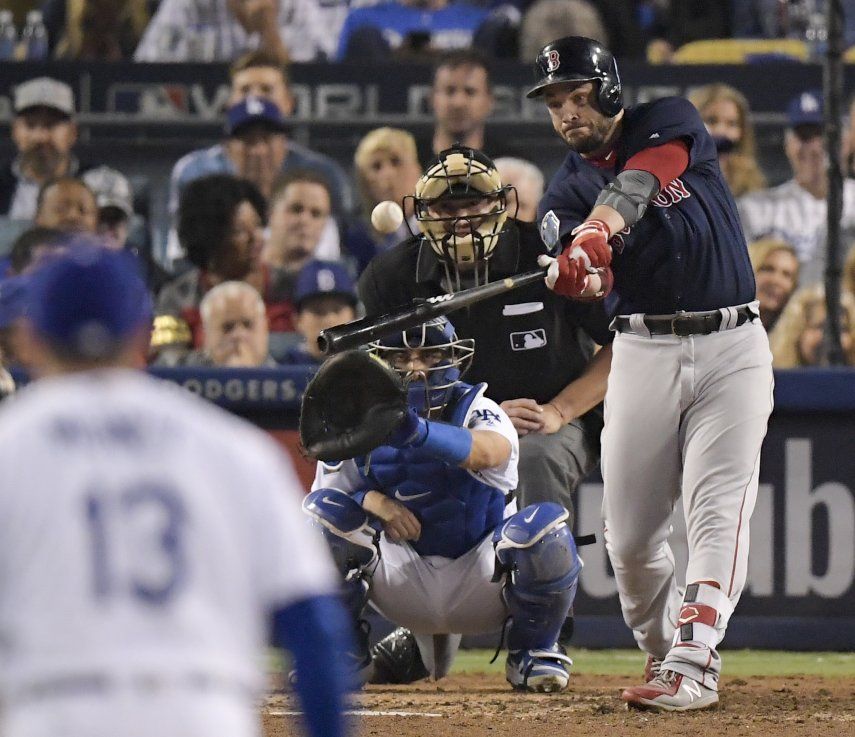 Pearce, más valioso de Serie Mundial, se queda en Boston