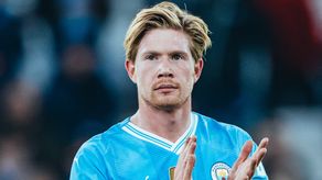 Manchester City golea en la FA Cup en la vuelta de De Bruyne