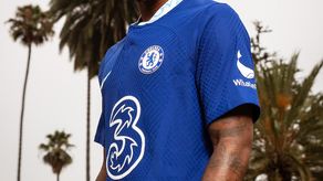 Raheem Sterling viene al Chelsea a pesar de que le faltaba un año más con el Manchester City.