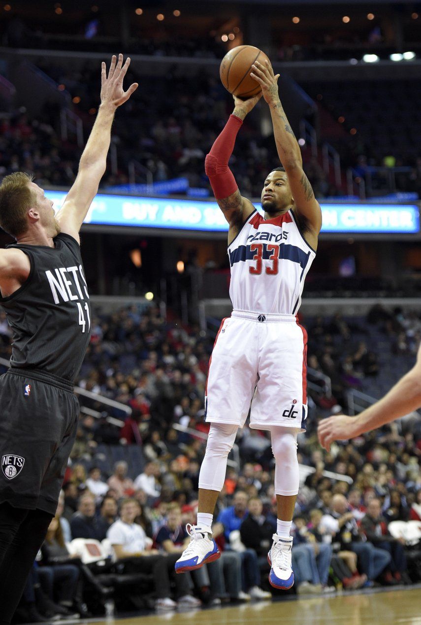 Burke anota 27 y Wizards ganann 118-95 a Nets en la NBA