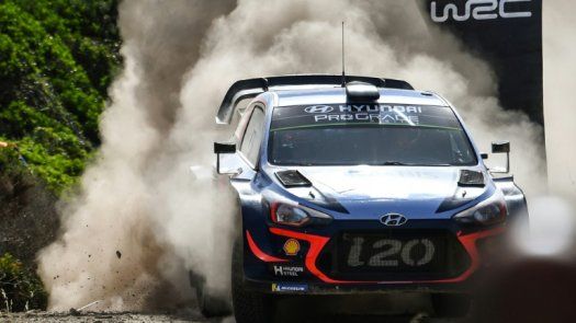 Neuville gana en Cerdeña y consolida su liderato en el Mundial de Rallies