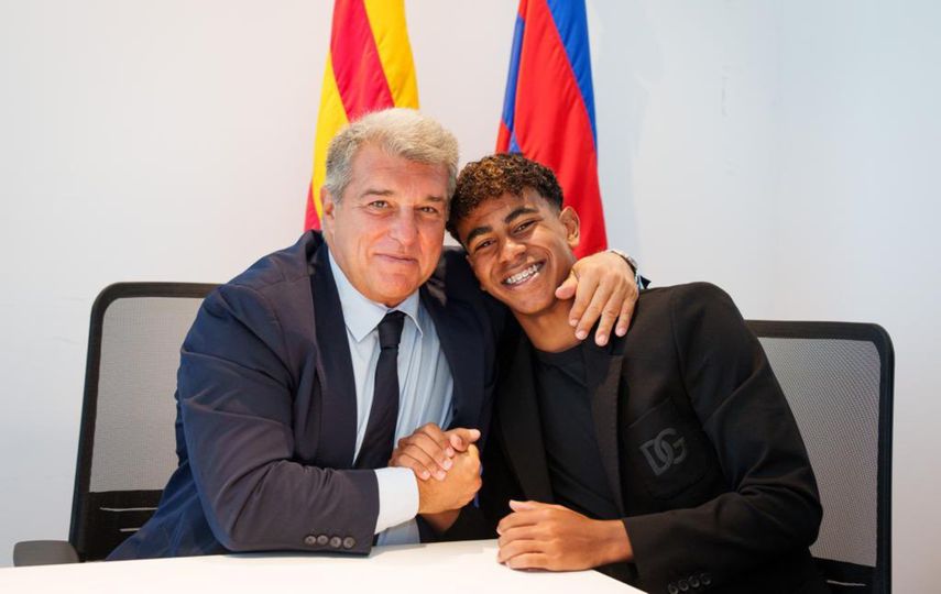 FC Barcelona amarra a la joya Lamine Yamal hasta 2026
