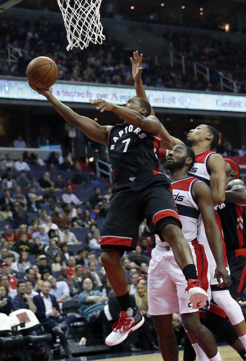 DeRozan anota 40 puntos y Raptos domina a los Wizards