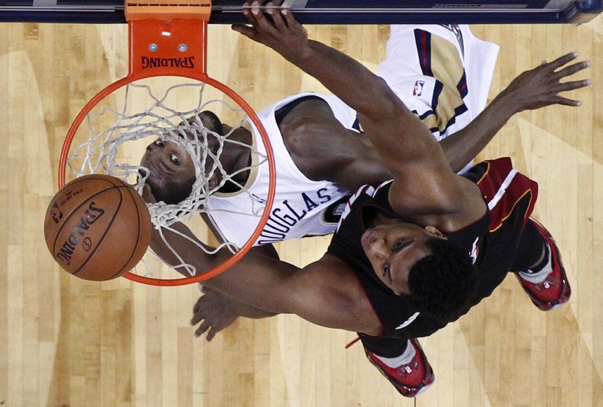 Con doble doble de Whiteside, Heat doblega a Pelicans