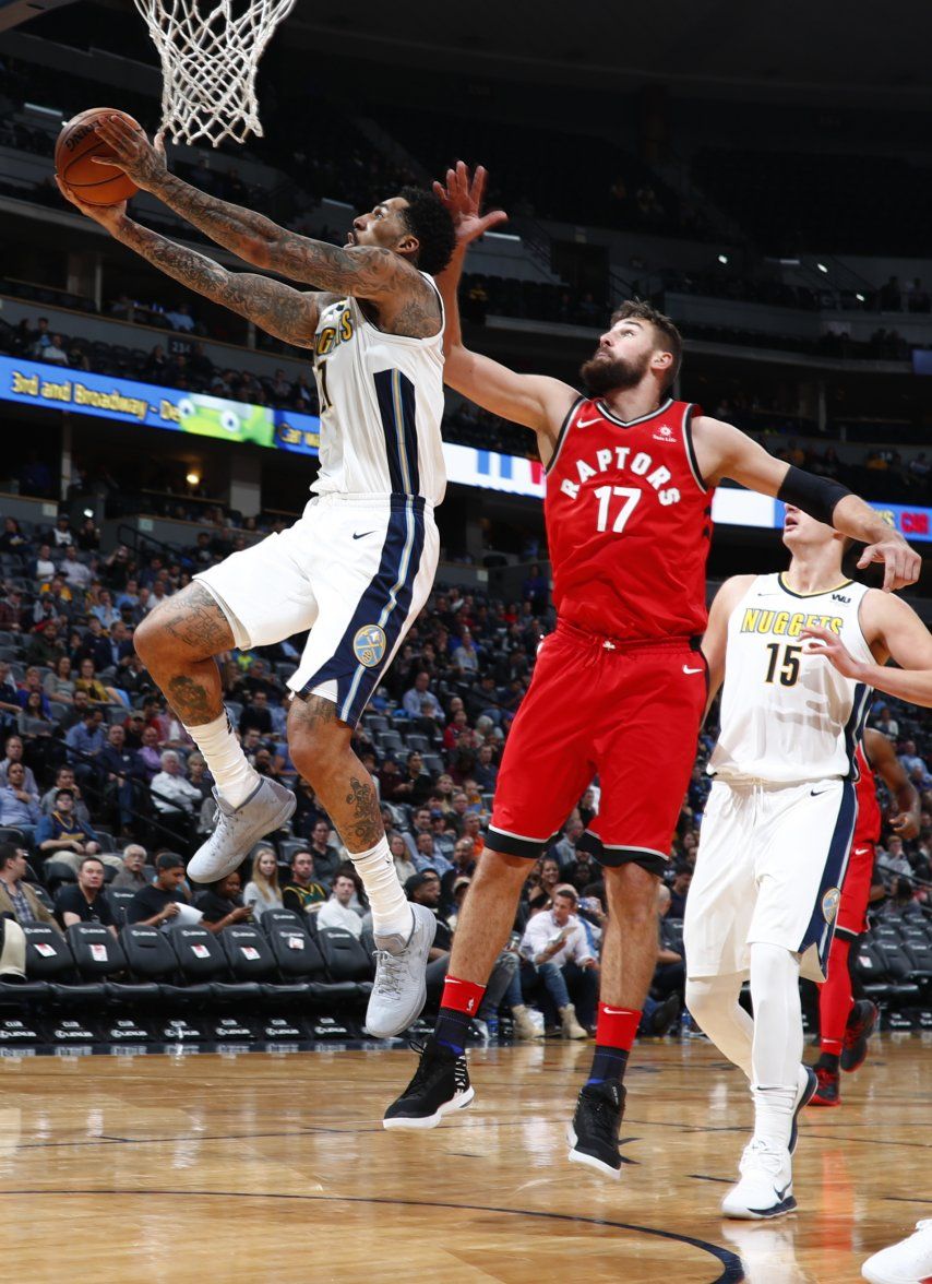 Nuggets explota en el tercer cuarto y vence a Raptors