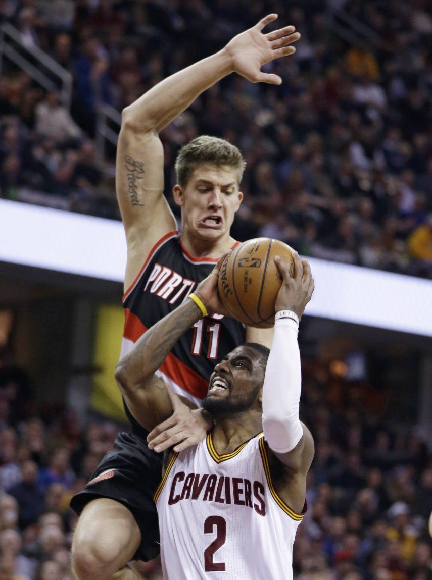 Irving anota 55 y Cavs ganan sin LeBron