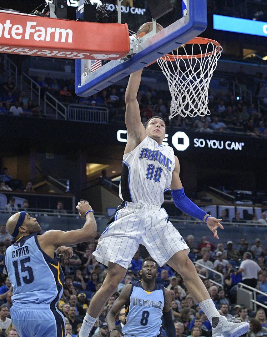 Con 30 de Gordon, Magic doblega a Grizzlies