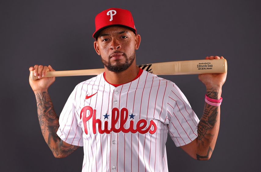 Edmundo Sosa conecta su primer cuadrangular de la temporada de la MLB